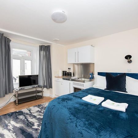 Modern Studio Apartments In Castle St Southampton Exterior foto